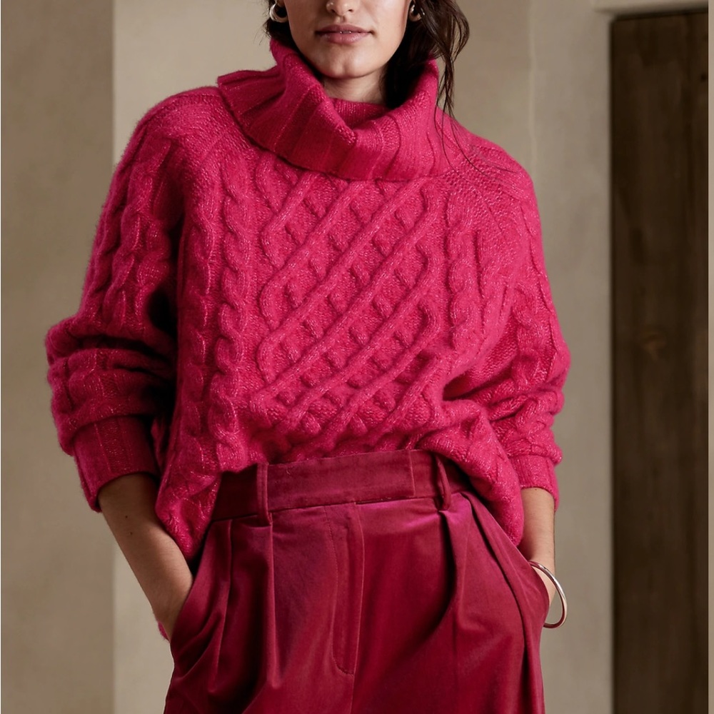 NEW BANANA REPUBLIC CESTA OVERSIZED CABLE KNIT TURTLENECK SWEATER BERRY LARGE